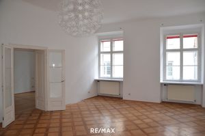 PROVISIONSFREI! 2 ZI-Altbauwohnung in perfekter Innenstadtlage, Top 6