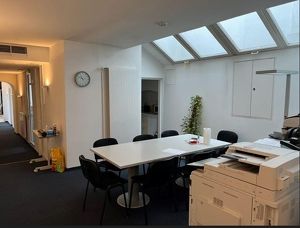 großräumiges Altbau-Büro in zentraler Lage - Stadtplatz Wels im 3.OG - mit kompletter Büro- und Küchenausstattung