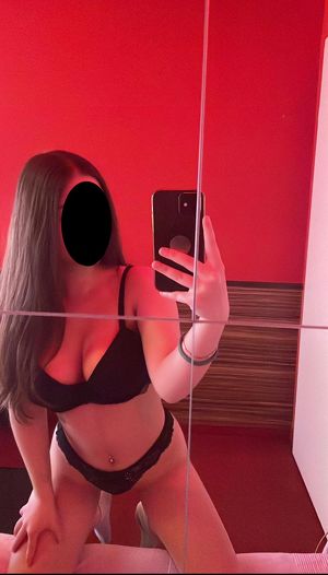 PAULA 18 � BILDH&Uuml;BSCHE TEENY