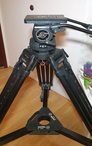 Sachtler Video 60 plus mit Cine 2000 Stativ