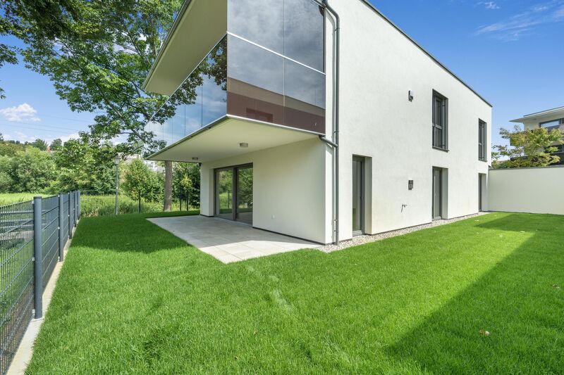 Exklusive 3-Zimmerwohnung mit Traumgarten