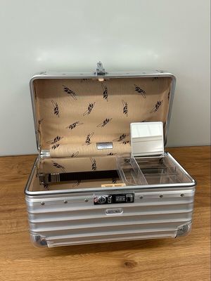 Rimowa Classic Flight Beauty Case