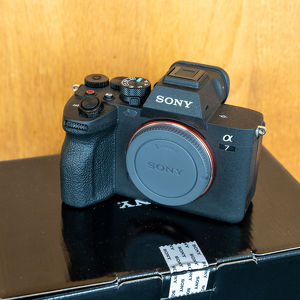 Sony A7IV Gehäuse mit 605 Auslösungen