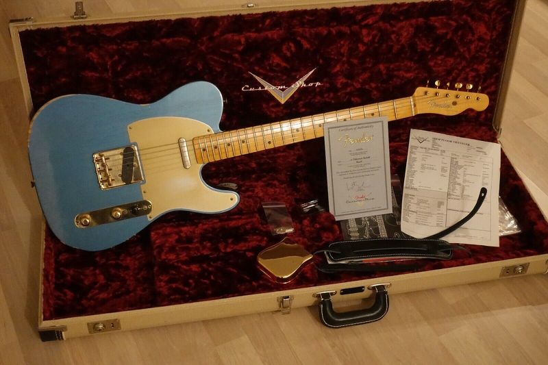 Fender Custom Shop 52 Relic Telecaster Lake Placid Blue