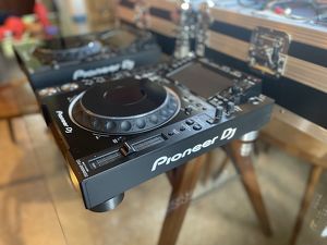 Pioneer CDJ-2000NXS2 (Paar) Nexus 2 mit Ody Usa Flughüllen