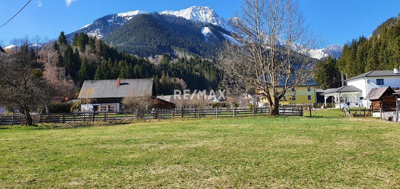 gro&szlig;z&uuml;giges Grundst&uuml;ck in Zentrumslage