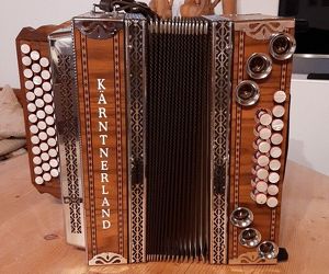 Steirische Harmonika g-c-f-b