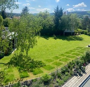 Verkauf mit Wohnrecht - Moderner Bungalow in sonniger Grünruhelage