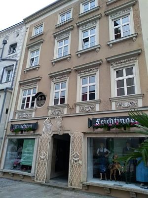 Stadtbüro oder Geschäftslokal in historischem Umfeld, zentrale Lage in repräsentativem Bürgerhaus