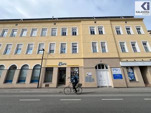 360 TOUR // ORDINATION / GESCHÄFTSLOKAL im ZENTRUM von STOCKERAU