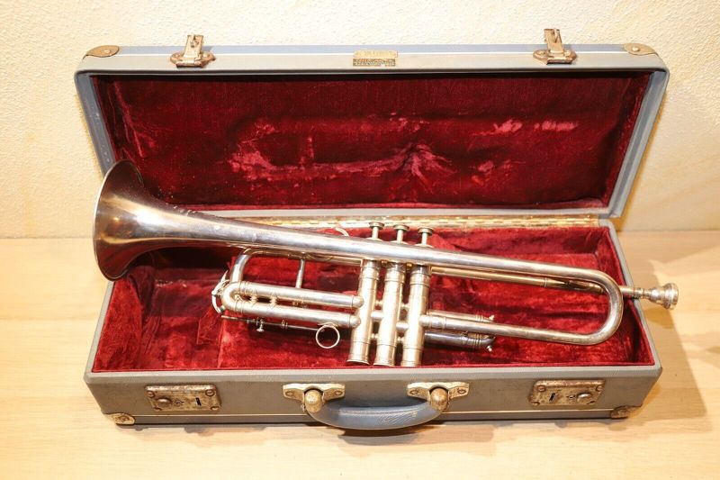 Henri Selmer Paris 4951 Trompete mit Koffer, Silber, Trumpet