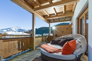 Hochwertige Maisonettewohnung mit Garten in wunderschöner Sonnenlage