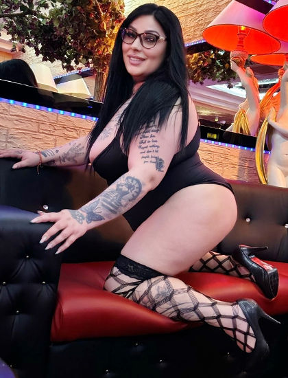 JULIA-28 Verückt nach SEX