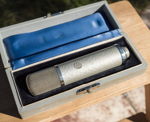 Neumann UM57 Vintage Röhrenmikrofon