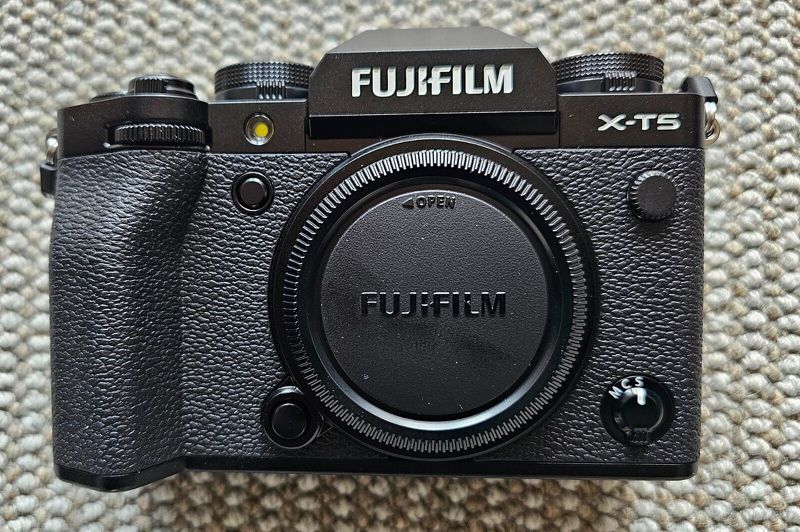 Fujifilm x-t 5 mit Fujinon XF 16-80 Ois Wr