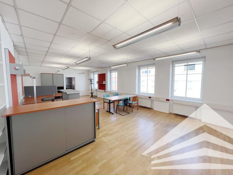 Gratis Umzugsmonat! Günstige 210 m² Bürofläche in Urfahr zu vermieten!
