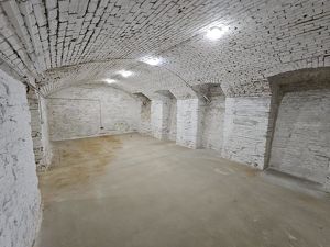 Lagerfläche oder kleine Werkstatt