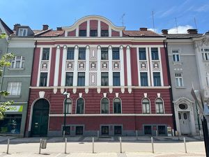 Historische Stadtvilla  mit bewilligtem Erweiterungsprojekt  in 1A Lage in Wels Zentrum