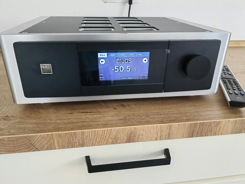 Nad M17 i2 Vorverstärker 4K Ultrahd