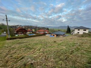 Baugrundstück in ruhiger Siedlungslage mit Blick ins Grüne - voll aufgeschlossen in Bruckmühl / Obermühlau