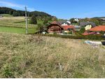 Baugrundstück in traumhafter Siedlungslage mit wunderschöner Aussicht ins Grüne in Bruckmühl / Obermühlau