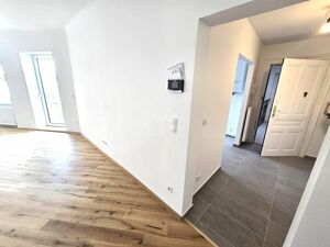 ++NEUBAU+ Erstbezug +  Charmante Dachgeschosswohnung + + Unter Sankt Veit U-BAHN + +