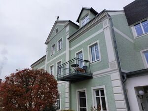 Seniorenwohnung mit kleinem Balkon Richtung Innenhof