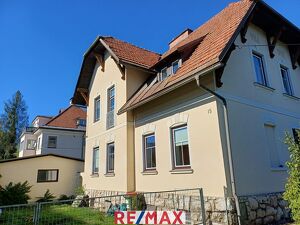 Jugendstil-Villa mit Garten und Garage