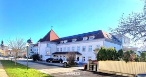 ANLAGEOBJEKT - Maisonette in historischen Mauern mit Ziergarten