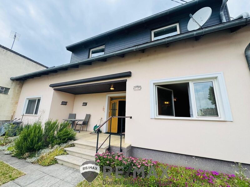 "Miete? Nein Danke! Viel Haus fürs Geld ? und Platz für alle!"