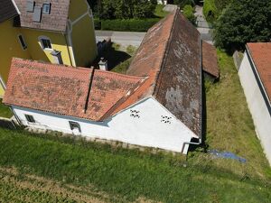 Grundstück mit Bestandsgebäude in Petersbergen - Seltene Gelegenheit