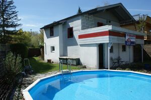 SOMMERHAUS AN DER DONAU MIT POOL