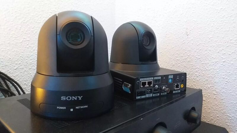 2 x Sony Srg-X400 Ptz-Kamera 4K-Auflösung