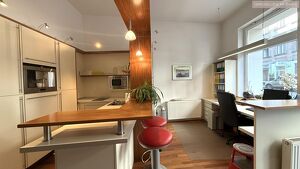 Top-ausgestattete Bürofläche mit barrierefreiem Straßenzugang und Terrasse!