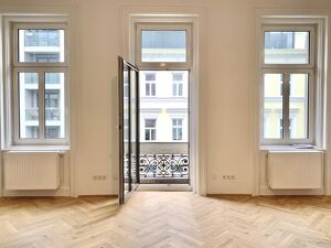 PROVISIONSFREI: Wunderschöne Altbauetage mit fünf Zimmern zu mieten, 1070 Wien
