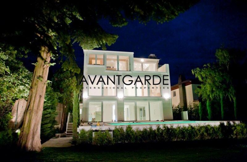 Luxuri&ouml;se, moderne Villa in Top-Lage