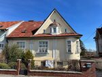 Stilvilla mit großem Garten
