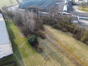 Sonniges Baugrundstück unaufgeschlossen, ohne Bauzwang in attraktiver Lage in der Bahnhofstraße / Attnang-Puchheim