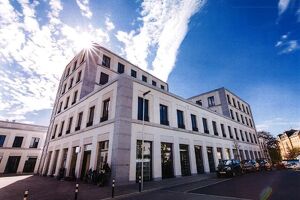 Büro - Praxis - Kosmetikstudio im Einkaufszentrum ONE, 1. OG HOCHWERTIGE EINRICHTUNG