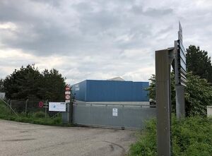 Gewerbeobjekt (Hallen/Produktion/Büro)   ca  2000 m2 sofort verfügbar