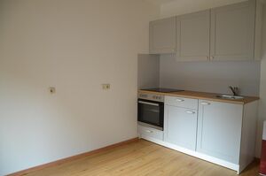 Einraumwohnung mit Balkon und neuem Bad