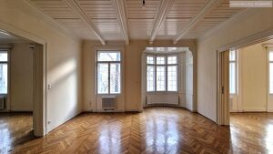 RARITÄT: 6-Zimmer Altbauwohnung in direkter U1-Nähe!!