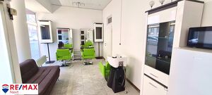 Geschäftslokal mit 55 m² Nutzfläche + Singlewohnung mit 22 m² Nutzfläche