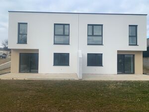 Exquisite Doppelhaushälfte in sehr schöner ruhiger Siedlungslage  (Haus links) Beste Baumeisterqualität !