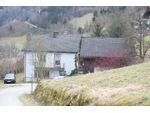 Sacherl in ländlicher Umgebung