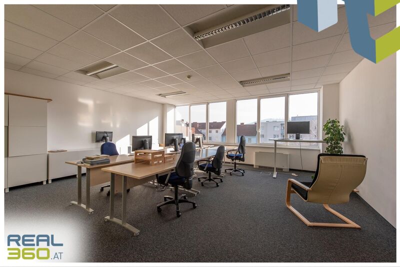 Hochwertige innerstädtische Bürofläche mit Kunden- und Mitarbeiterparkplätzen!