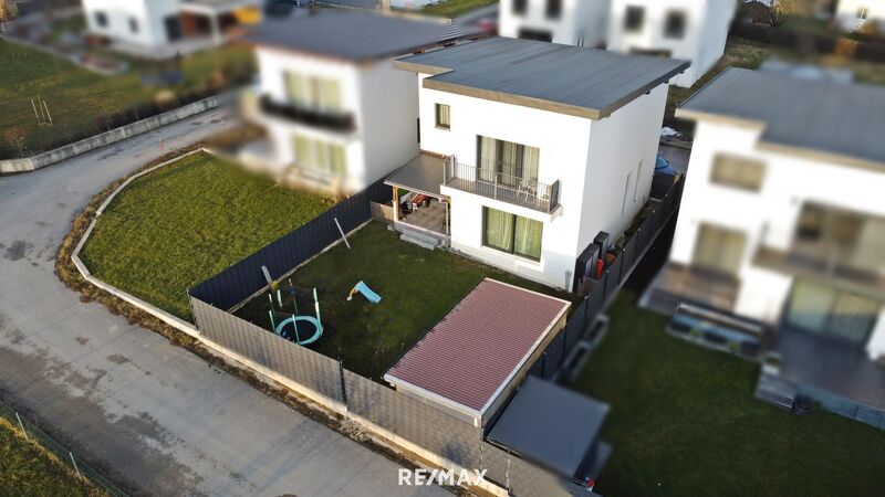 Modernes Einfamilienhaus in Taiskirchen ? Offenes Wohnen mit schönem Garten