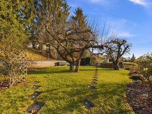 NIEDERNEUKIRCHEN: Sehr gepflegtes und perfekt aufgeteiltes EIN-ZWEIFAMILIENHAUS mit ca.181 m² Wohnfläche, Grundstück ca. 871 m²