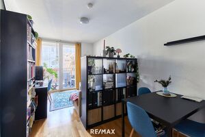 Anlegerhit: Vermietete 2 Zimmerwohnung mit westseitigem Balkon!