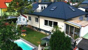 Großzügiges, modernisiertes Einfamilienhaus mit Pool in schöner Lage in Baden bei Wien!